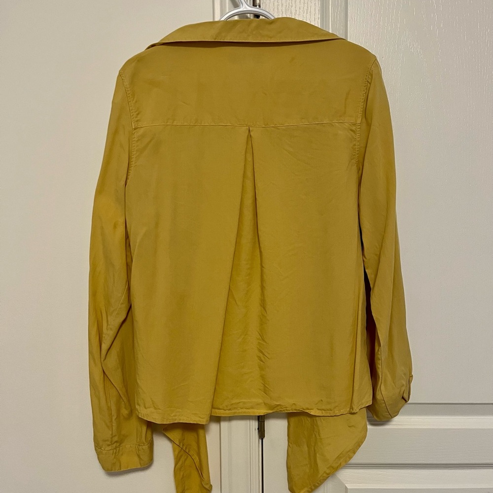 Thread & Supply Button Down - Picture 3 of 3